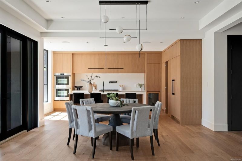 2651 Anscomb Place, Victoria, BC