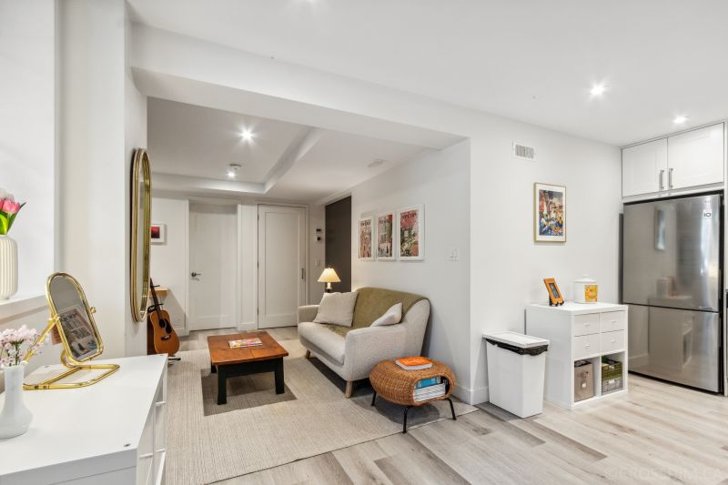 39 Acacia Road, Toronto, ON