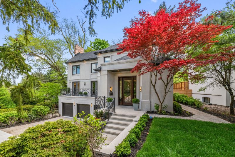 121 Forest Heights Blvd, Toronto, ON