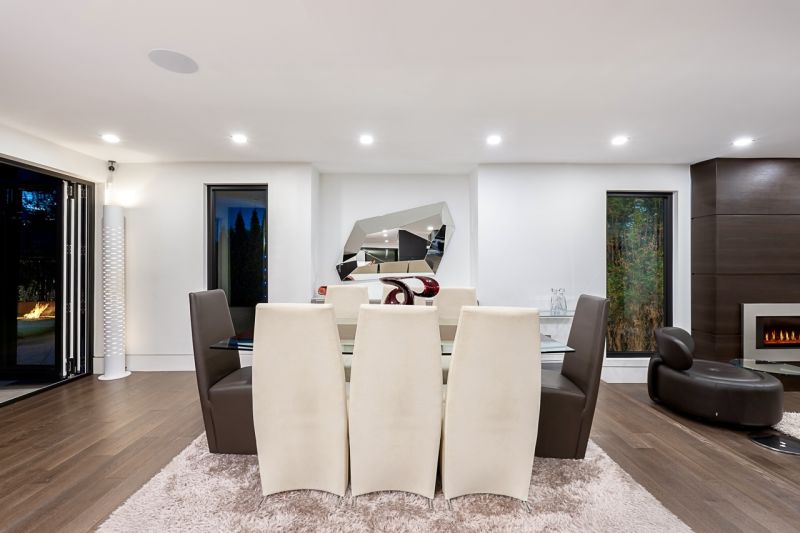 4577 Capilano Road, North Vancouver, BC, Canada, North Vancouver, BC