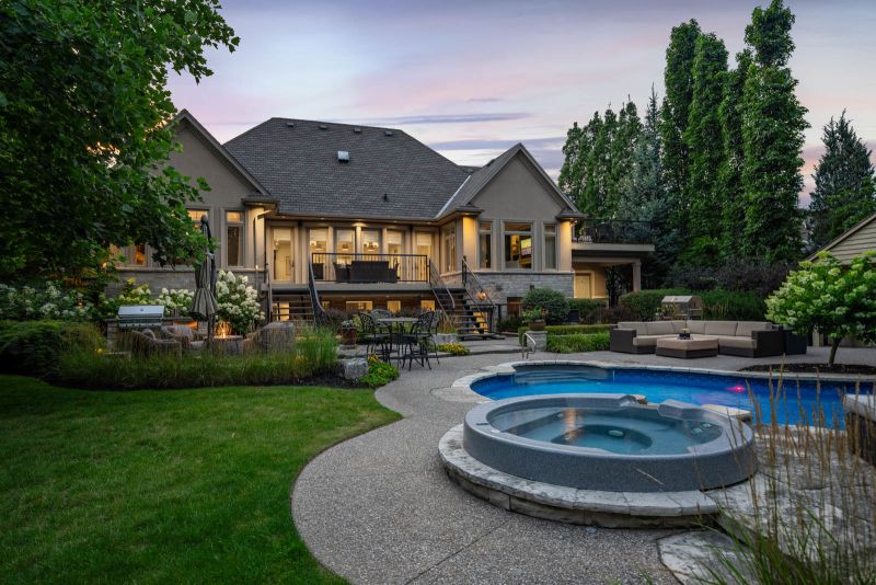 3064 St Clair Ave, Burlington, ON, Canada, Burlington, ON