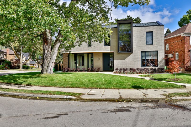 79 Brentcliffe Rd, East York, ON