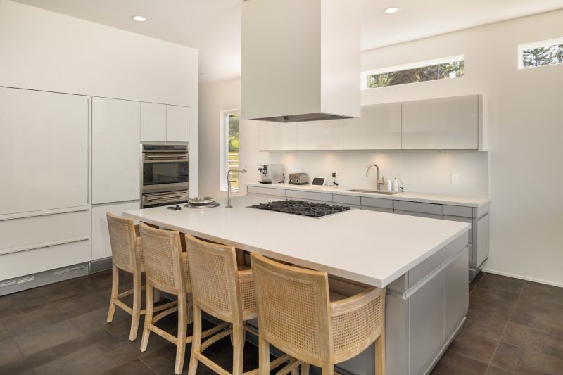 4840 Lakeshore Road, Kelowna, BC
