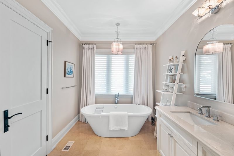 17 Wenonah Drive, Mississauga, ON