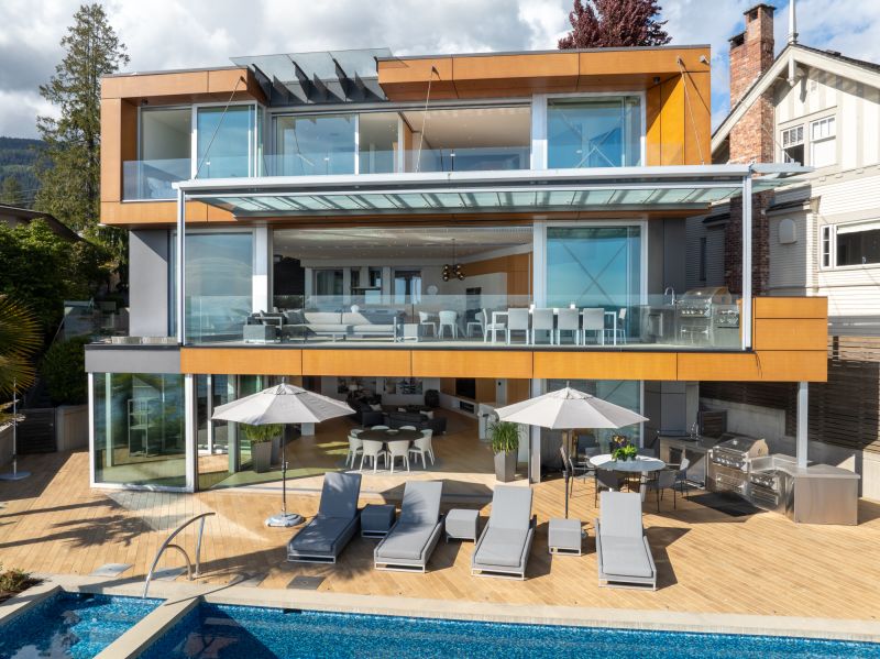 2612 Bellevue Avenue, West Vancouver, BC