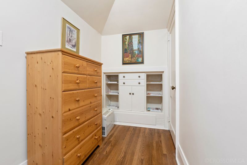 31 Hillhurst Blvd, Toronto, ON