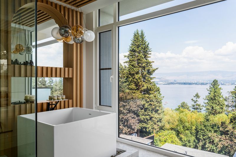 2843 Lakeridge Road, West Kelowna, BC