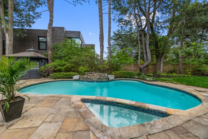 121 Forest Heights Blvd, Toronto, ON