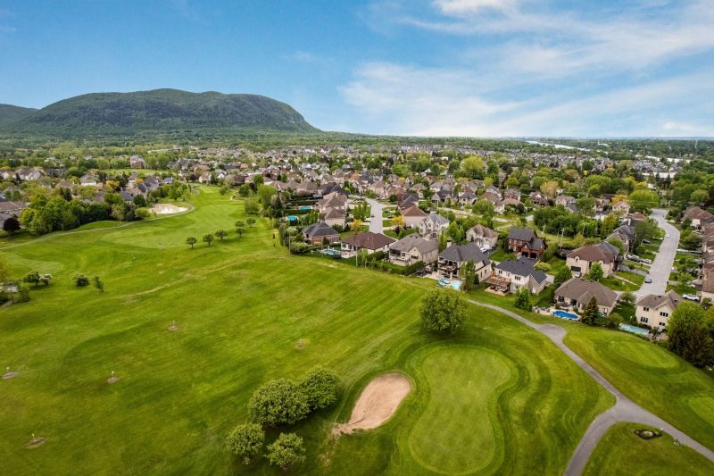 199 Rue des Français, Mont-Saint-Hilaire, QC