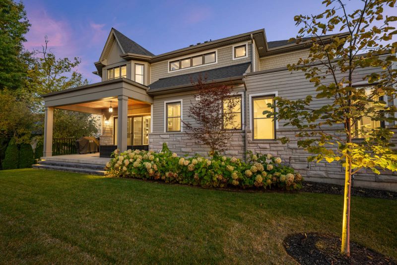 2265 Lakeshore Road #3, Burlington, ON