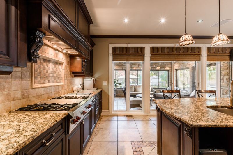 703 Rue des Chataigniers, Boucherville, QC