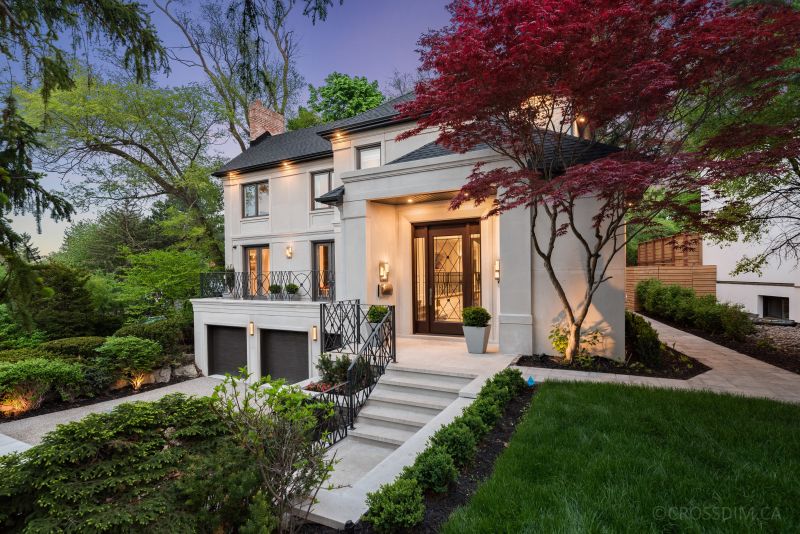 121 Forest Heights Blvd, Toronto, ON