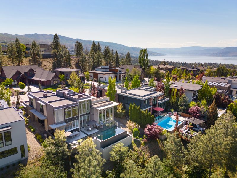 1076 Westpoint Drive, Kelowna, BC