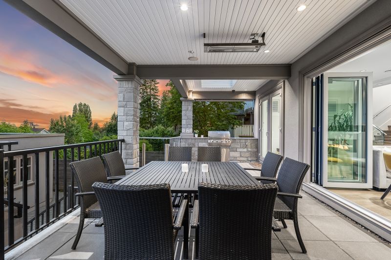 2130 Kings Avenue, West Vancouver, BC