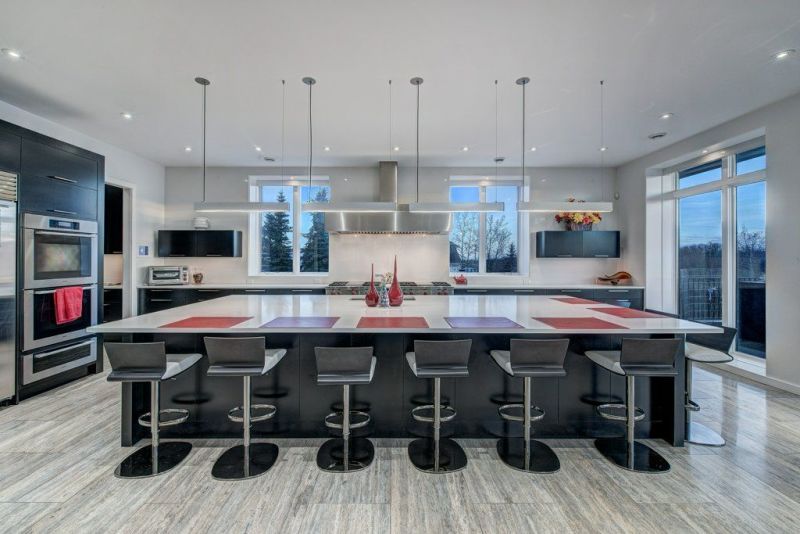 980 101 Street, Calgary, AB