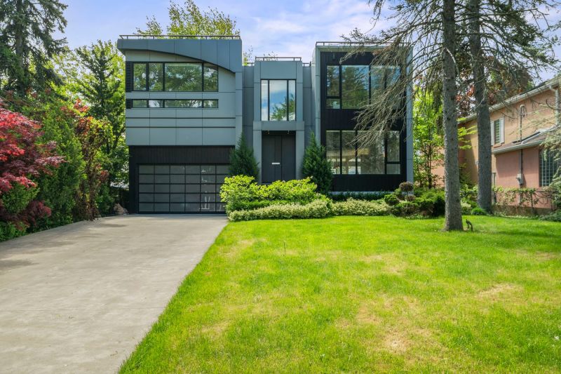 67 Lake Promenade, Etobicoke, ON