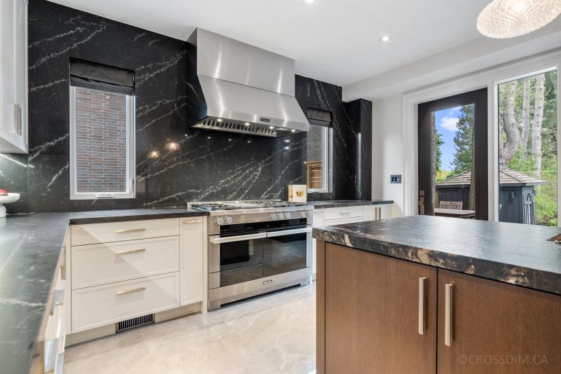 121 Forest Heights Blvd, Toronto, ON