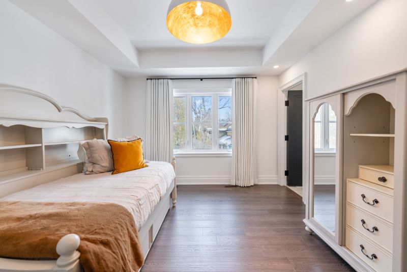 2265 Lakeshore Road #3, Burlington, ON