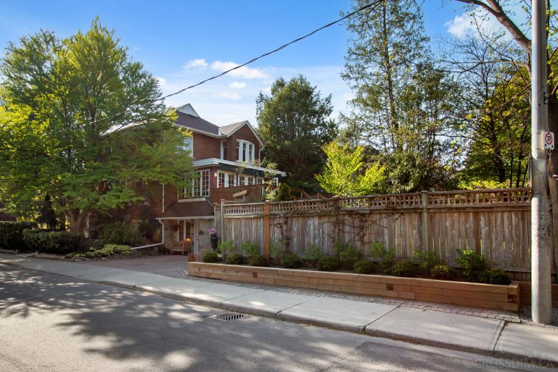 39 Acacia Road, Toronto, ON
