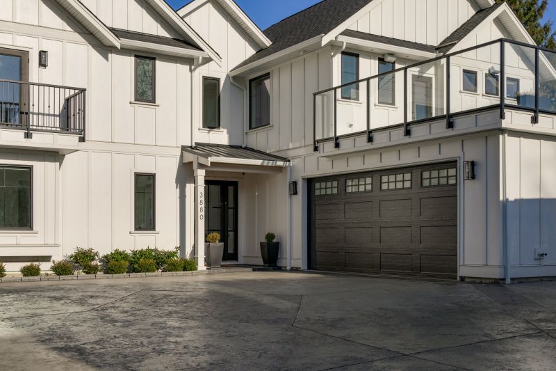 3880 Cadboro Bay Rd, Victoria, BC