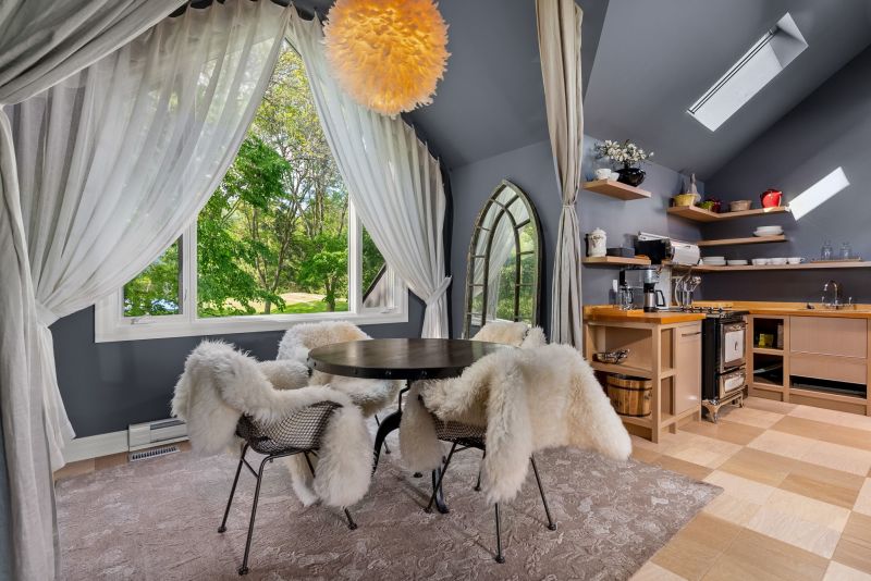 2615 Ridge Road West, Shanty Bay, ON, Canada, Shanty Bay, ON