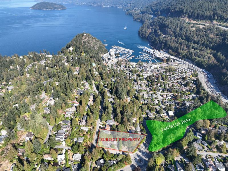 6404 Wellington Drive, West Vancouver