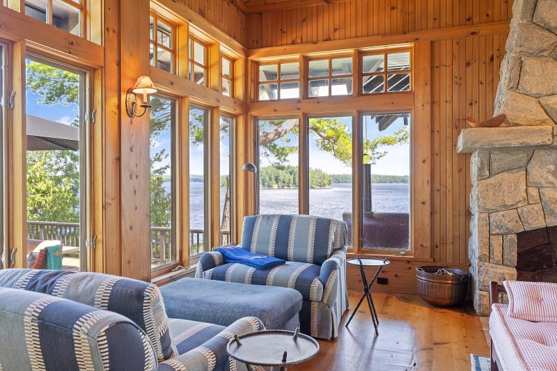 1 Onaway Island R21, Muskoka Lakes, ON