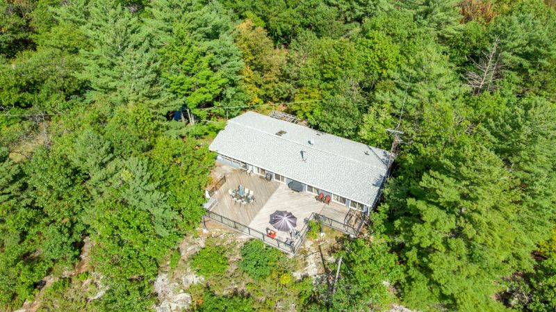1059 Old Portage Road, Gravenhurst, ON