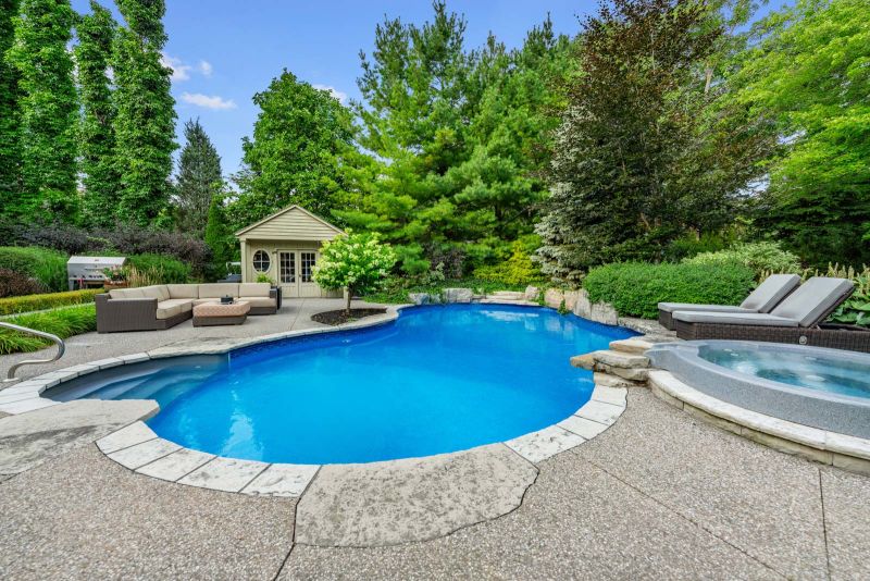 3064 St Clair Ave, Burlington, ON, Canada, Burlington, ON