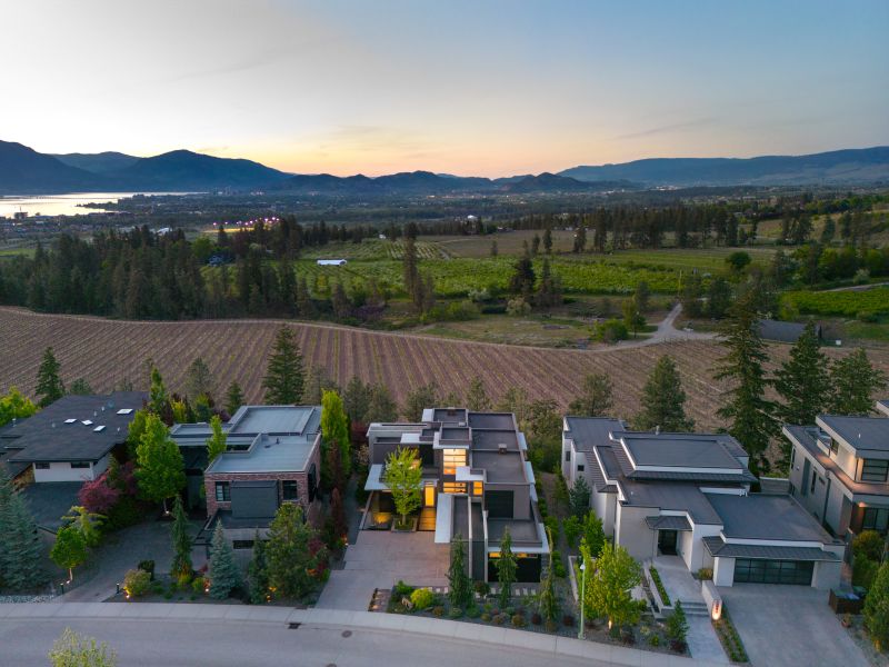 1076 Westpoint Drive, Kelowna, BC