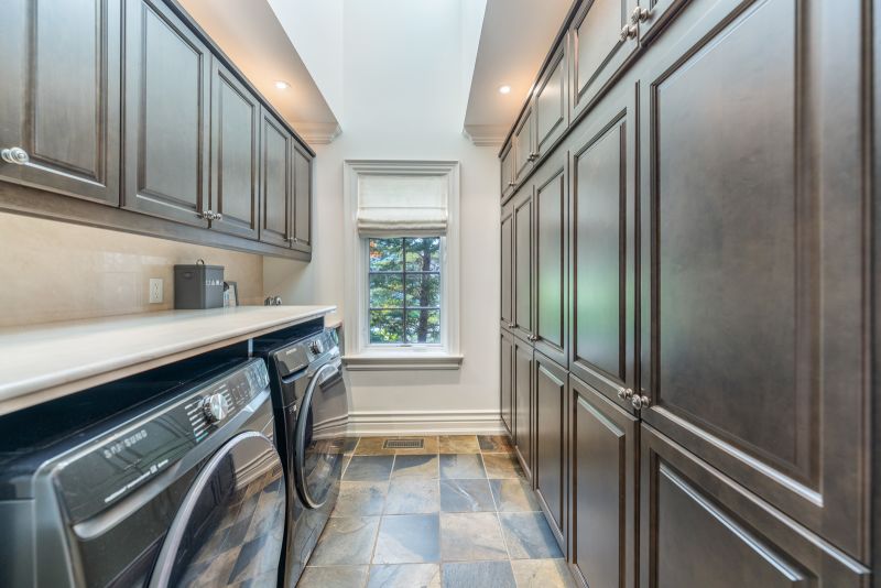 3064 St Clair Ave, Burlington, ON, Canada, Burlington, ON