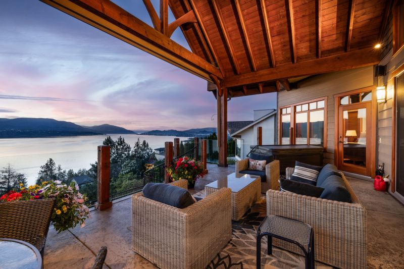 414 Okaview Road, Kelowna, BC