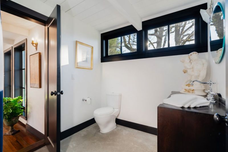 4297 Sunset Boulevard, North Vancouver, BC