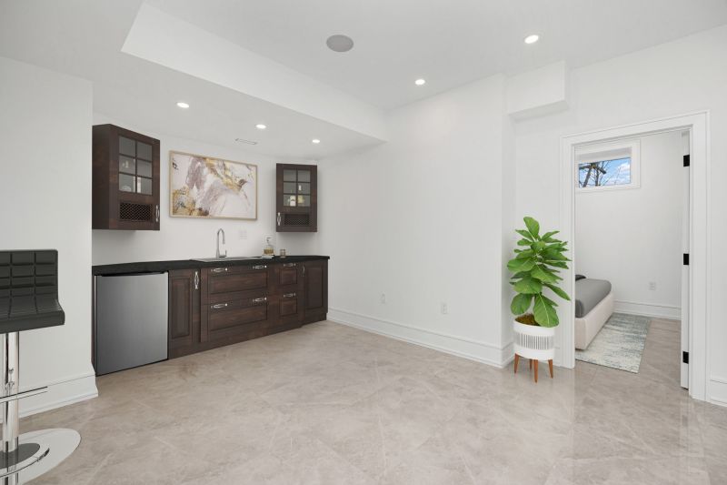 1352 Mount Pleasant Road, Toronto, ON, Canada, Toronto, ON