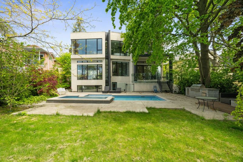 67 Lake Promenade, Etobicoke, ON