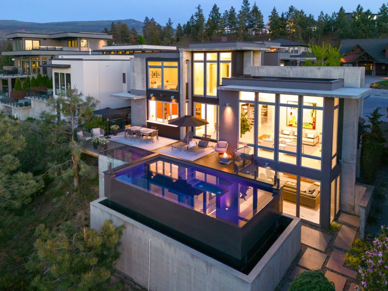 1076 Westpoint Drive, Kelowna, BC