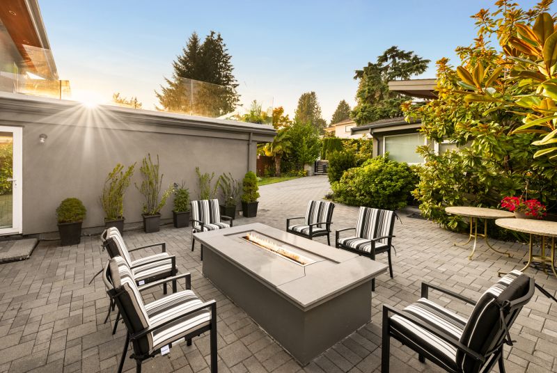 2449 Kings Avenue, West Vancouver, BC