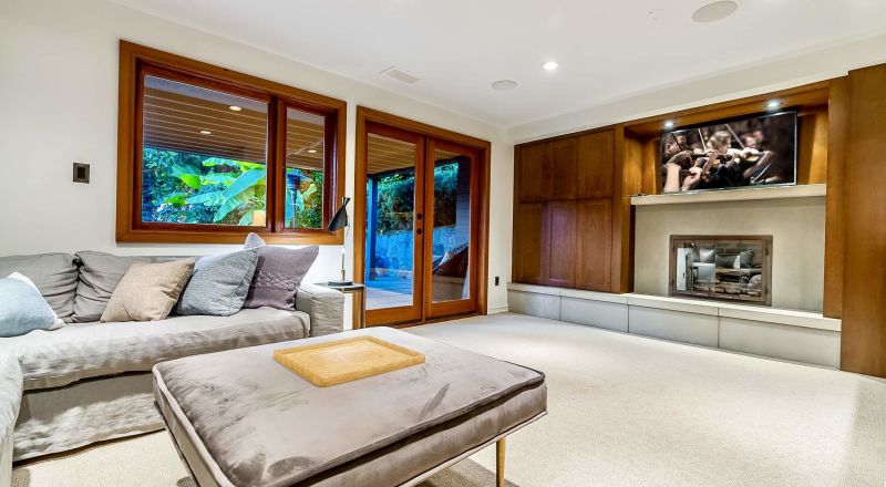 875 Aubeneau Crescent, West Vancouver, BC