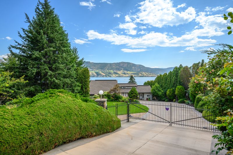 7994 Tronson Road, Vernon, BC