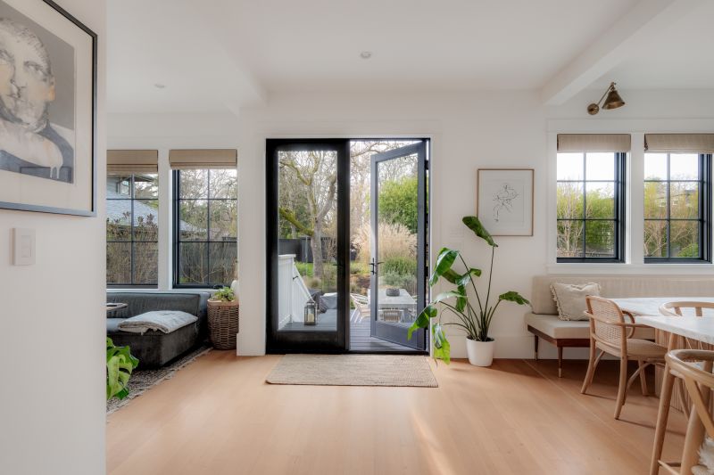 1248 Hewlett Place, Victoria, BC