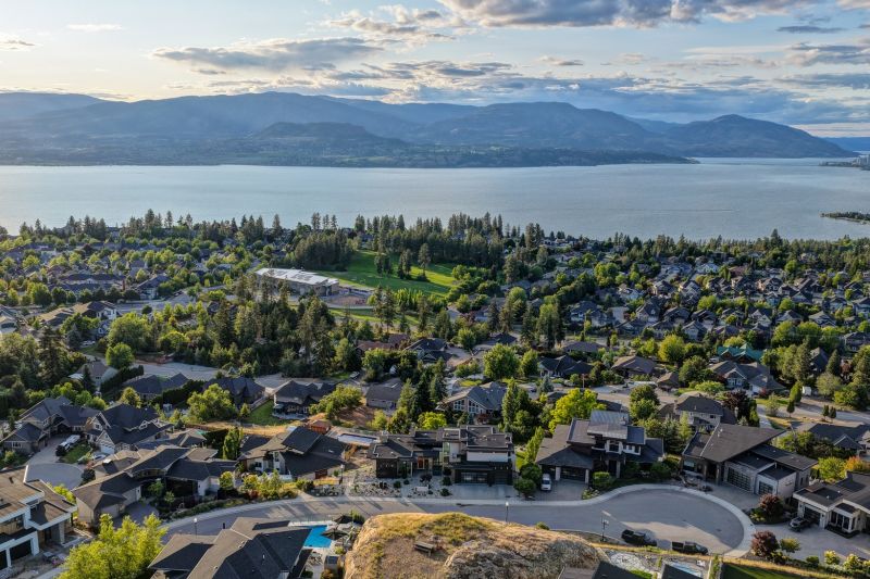 449 Swan Drive, Kelowna, BC