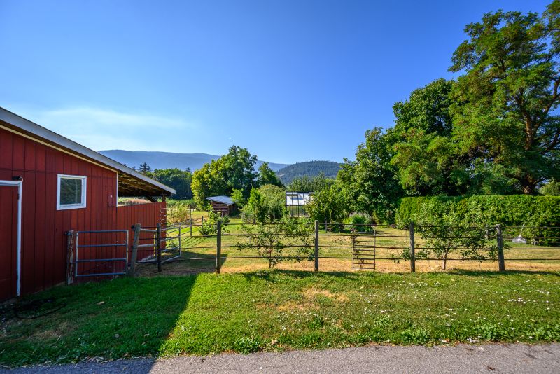 8506 Aberdeen Road, Coldstream, BC, Canada, Coldstream, BC