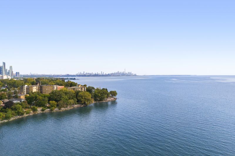 1 Lake Shore Drive, Toronto, ON