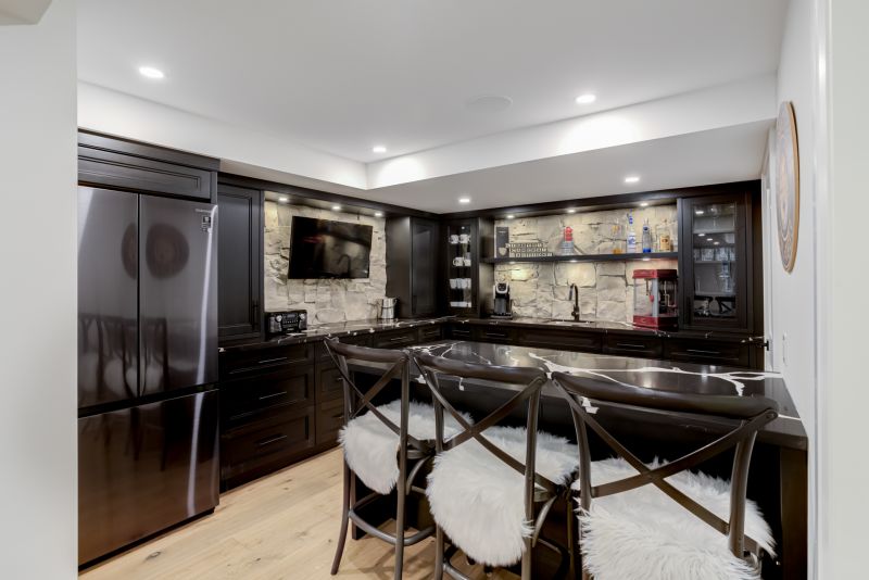 18 Elder Crescent, Hamilton, ON