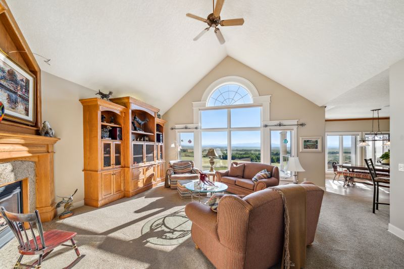 43062 Township Road 250, Calgary, AB