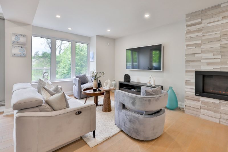 1215 Indian Road, Mississauga, ON