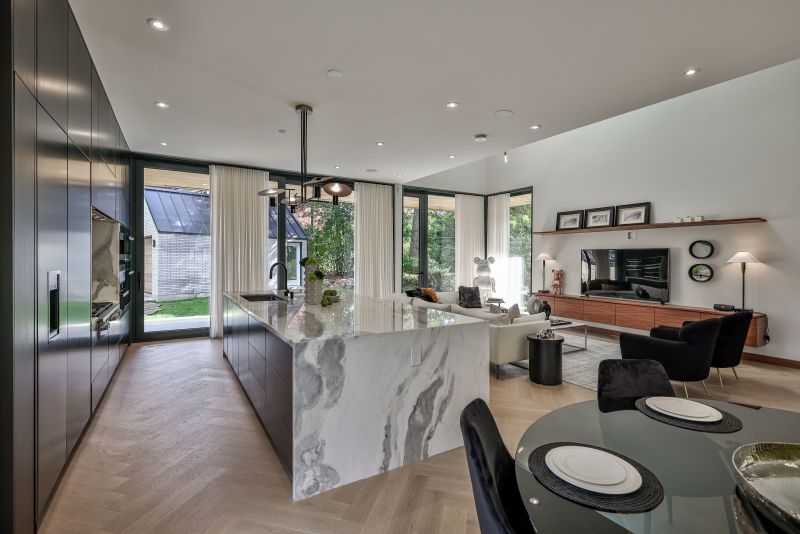 79 Brentcliffe Rd, East York, ON