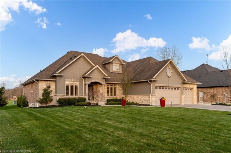 1068 Westover Road, Hamilton, ON