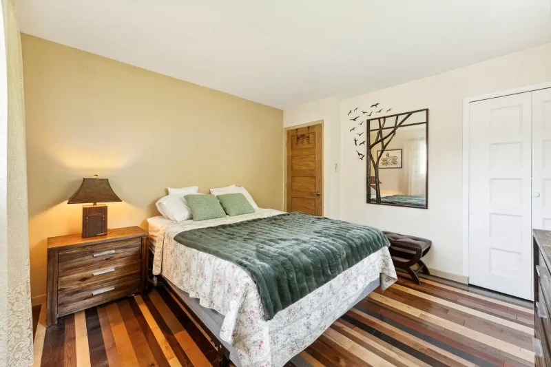 350 Rue Bullard, Estrie, QC