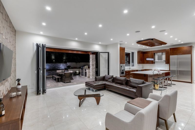 960 Beaumont Drive, North Vancouver, BC